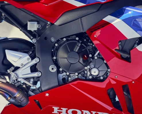 2024-CBR1000RR-R_FIREBLADE_SP_LOCATION_1108_L