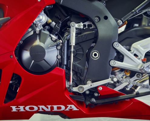 2024-CBR1000RR-R_FIREBLADE_SP_LOCATION_9406_L