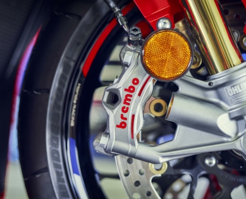 2024-CBR1000RR-R_FIREBLADE_SP_LOCATION_9454_L