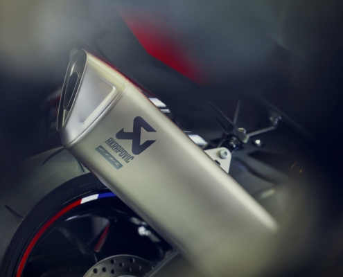 2024-CBR1000RR-R_FIREBLADE_SP_LOCATION_9505_L