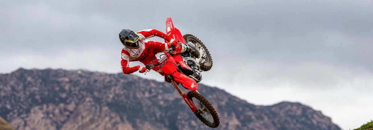 Screenshot 2025-10-01 at 15-57-33 CRF250R - 250cc Dirt Bike - Honda